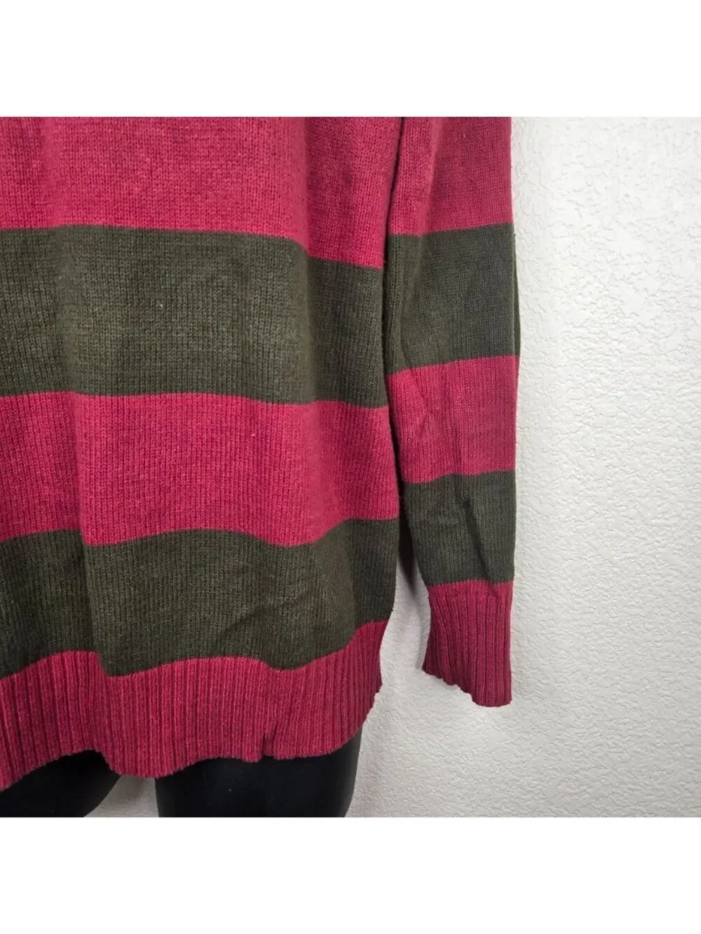 Nightmare on Elm St Freddy Krueger Striped Red Green Sweater Spirit Adult M